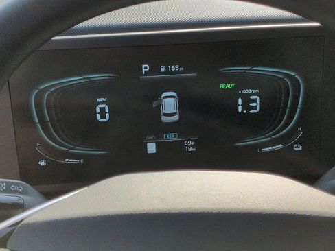 New 2026 Kia Niro LX FWD image 12