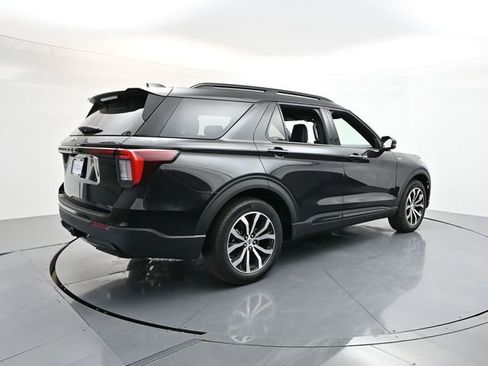 New 2025 Ford Explorer ST-Line image 7