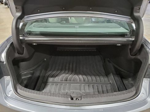 Used 2015 Acura TLX V6 w/ Technology Package FWD image 41