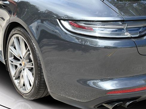 Used 2023 Porsche Panamera GTS image 12