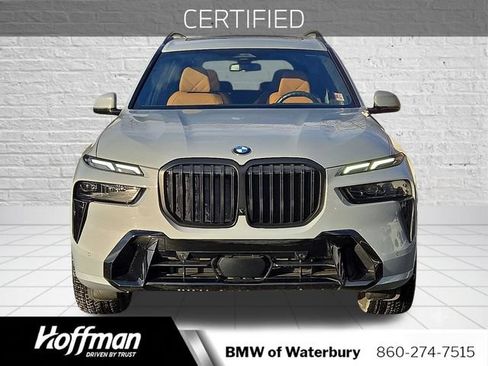 Used 2025 BMW X7 xDrive40i w/ M Sport Package AWD/4WD image 3