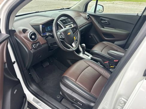 Used 2015 Chevrolet Trax LTZ w/ LPO, Protection Package FWD image 17