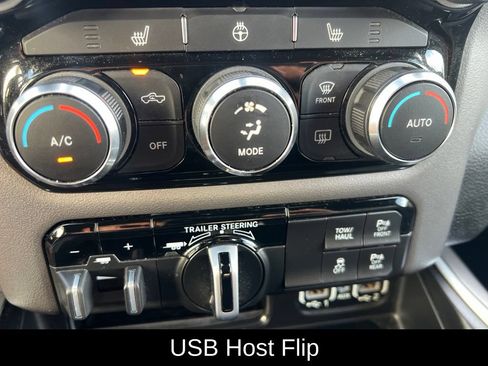 Used 2022 RAM 1500 Big Horn RWD image 38