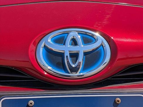 Used 2016 Toyota Prius Three image 23