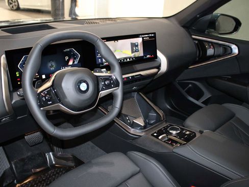 Certified 2025 BMW X3 xDrive30i image 11