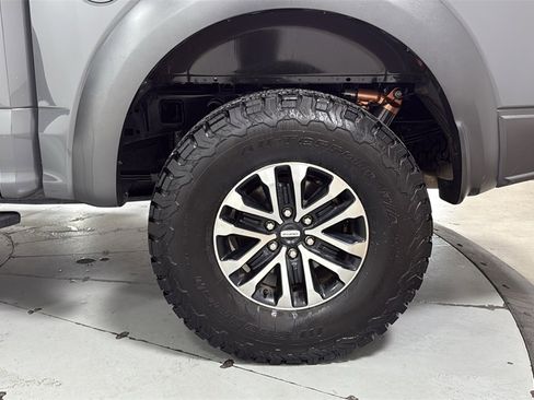 Used 2020 Ford F150 Raptor w/ Equipment Group 801A Mid image 23