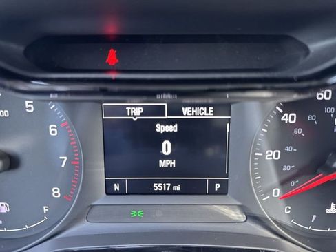 Certified 2025 Chevrolet Trax LS image 12