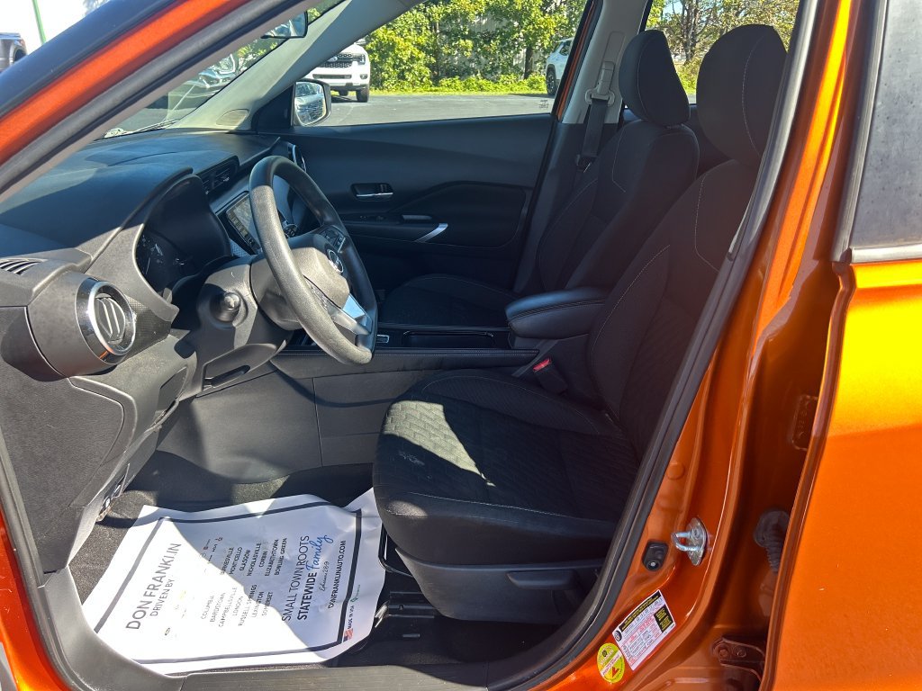 Used 2023 Nissan Kicks SV FWD image 13