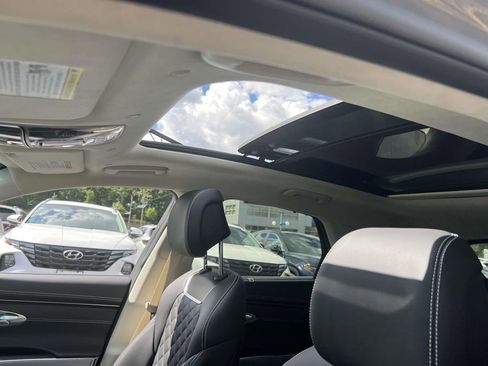 New 2025 Genesis Electrified GV70 w/ Prestige Package AWD/4WD image 19
