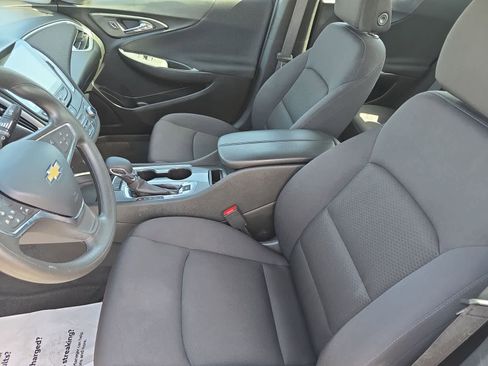 Used 2024 Chevrolet Malibu LT FWD image 17