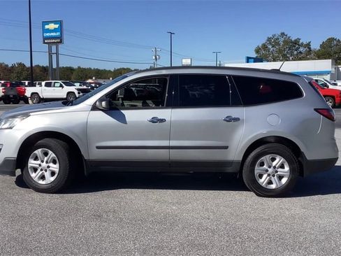 Certified 2017 Chevrolet Traverse LS image 5