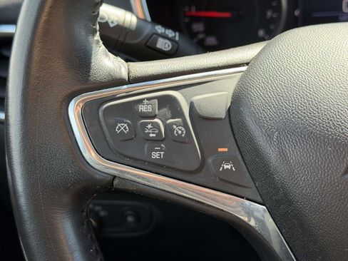 Used 2020 Chevrolet Equinox LT image 18