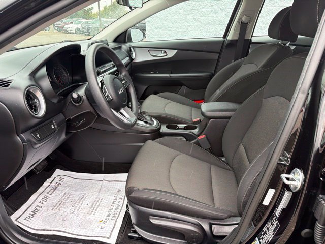 Used 2022 Kia Forte LXS FWD image 13