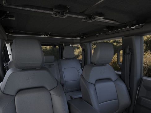 New 2026 Ford Bronco Outer Banks w/ Sasquatch Package AWD/4WD image 12