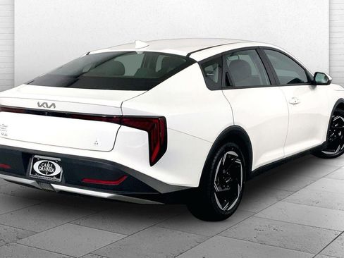 Certified 2025 Kia K4 EX FWD image 13