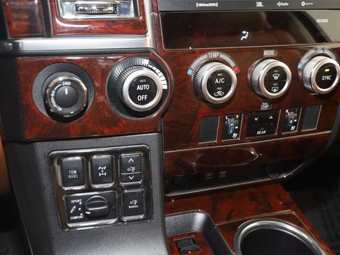 Used 2021 Toyota Sequoia Platinum image 30