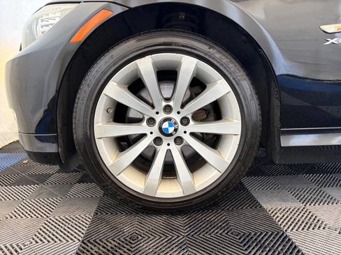 Used 2011 BMW 328i xDrive Sedan AWD/4WD image 30