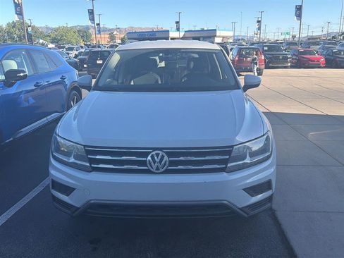 Used 2019 Volkswagen Tiguan SE AWD/4WD image 2