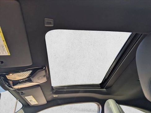 Used 2025 BMW M2 w/ Lighting Package RWD image 16