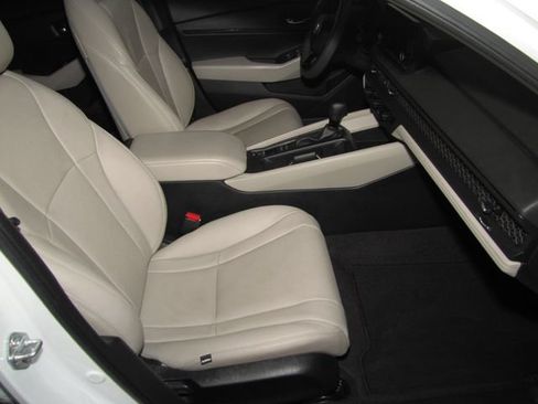 Used 2023 Honda Accord EX image 20