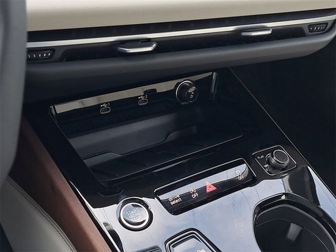 New 2025 Audi A5 2.0T Prestige image 14