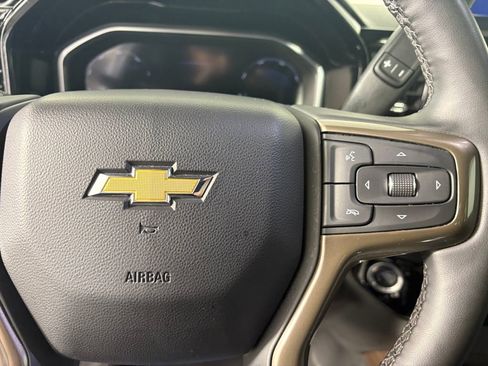 Used 2024 Chevrolet Silverado 2500 High Country w/ High Country Premium Package image 23