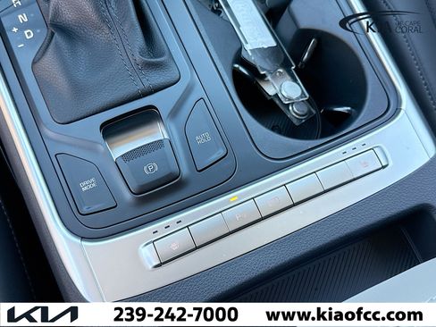 New 2026 Kia Carnival FWD image 28