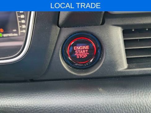 Used 2023 Honda Pilot Elite image 4