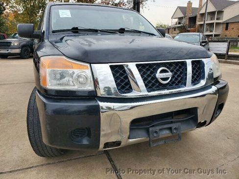 Used 2010 Nissan Titan SE RWD image 17