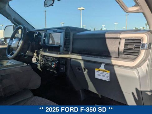 New 2025 Ford F350 XLT image 17