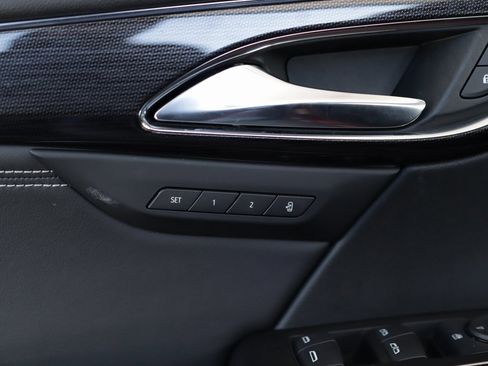 Used 2023 Buick Envision Essence image 24