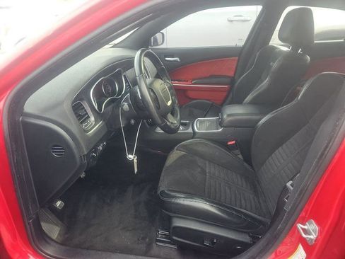 Used 2016 Dodge Charger R/T Scat Pack w/ Technology Group image 10