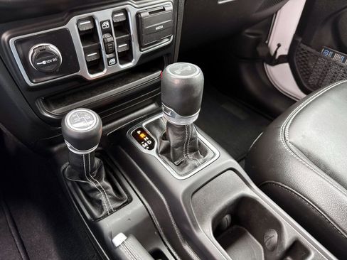 Used 2023 Jeep Wrangler Unlimited Sahara w/ Cold Weather Group image 22