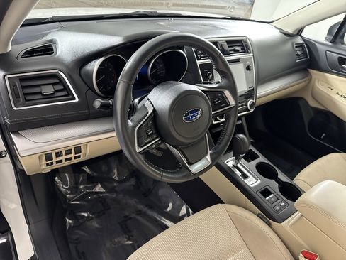 Used 2018 Subaru Outback 2.5i Premium w/ Popular Package #1 image 2