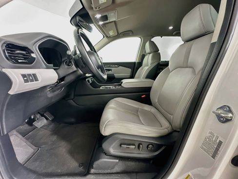Used 2023 Honda Pilot EX-L image 13