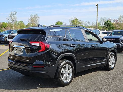 Used 2023 GMC Terrain SLE w/ Driver Convenience Package AWD/4WD image 6