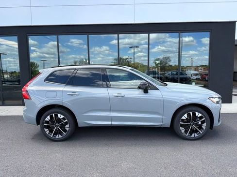 New 2026 Volvo XC60 B5 Plus w/ Climate Package AWD/4WD image 2