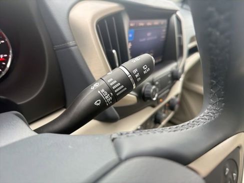 Used 2024 GMC Terrain Denali w/ Denali Premium Package image 34