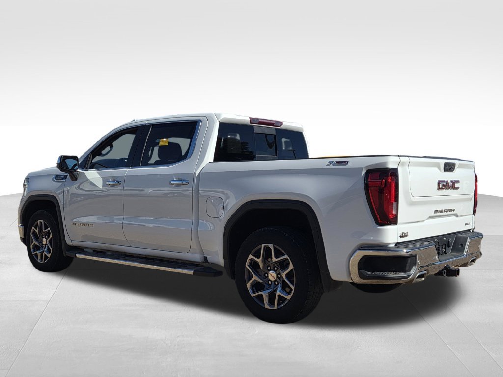Used 2022 GMC Sierra 1500 SLT w/ SLT Premium Plus Package AWD/4WD image 8