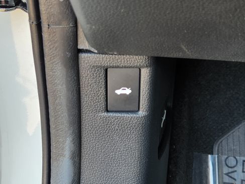 Certified 2023 Honda Accord Touring image 26