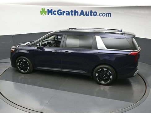 Used 2025 Kia Carnival EX FWD image 25