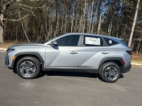 New 2026 Hyundai Tucson Blue SE AWD/4WD image 2