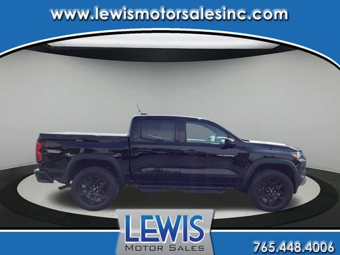 Used 2023 Chevrolet Colorado Trail Boss w/ Advanced Trailering Package AWD/4WD image 1