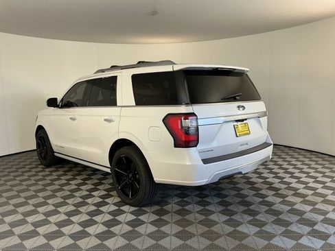 Used 2019 Ford Expedition Platinum AWD/4WD image 6