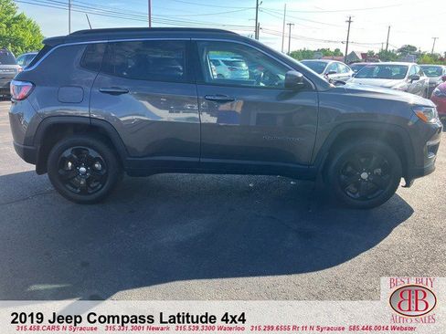Used 2019 Jeep Compass Latitude w/ Popular Equipment Group AWD/4WD image 8