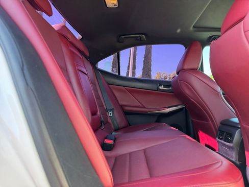 Used 2018 Lexus IS 300 F Sport RWD image 19