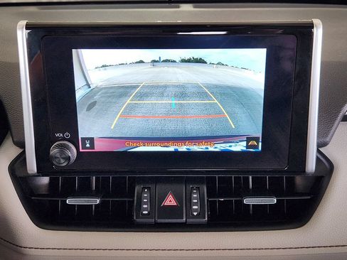 Used 2023 Toyota RAV4 XLE Premium FWD image 25