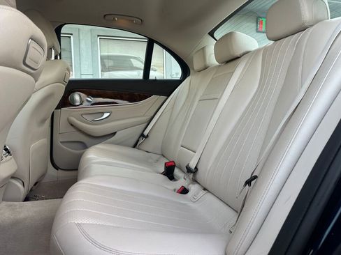 Used 2019 Mercedes-Benz E 300 4MATIC image 23