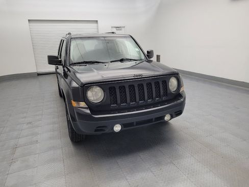 Used 2014 Jeep Patriot Sport w/ Power Value Group FWD image 14