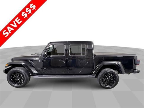 Used 2022 Jeep Gladiator Overland image 5